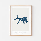 lake manapouri new zealand map poster – minimalist lake wall art - image 2