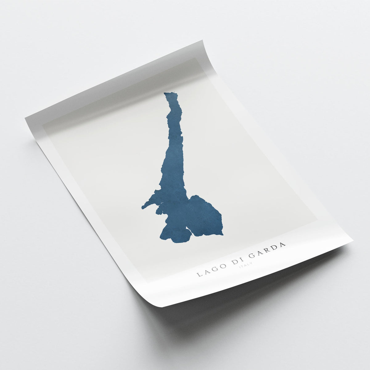 lago di garda italy map poster – minimalist lake wall art - image 6